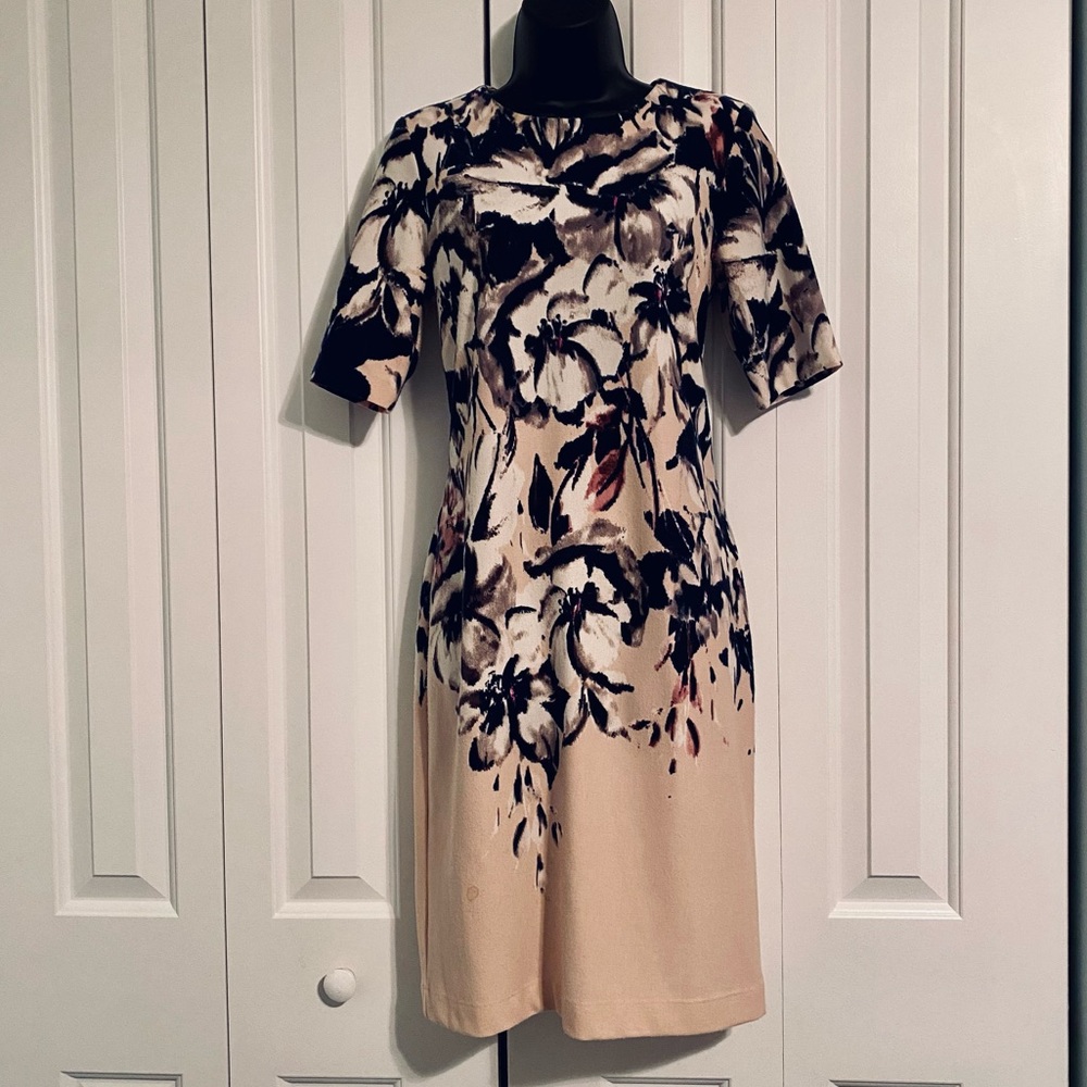 Taylor Short-Sleeved Sheath Dress, Graphic Print 6